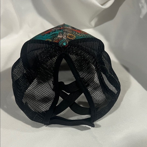 Colorful‎ Southwestern Pattern Cap - Picture 3 of 6